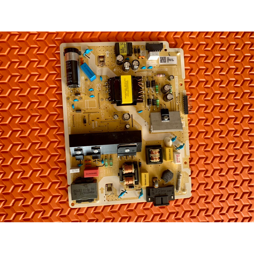 ซัพพลายทีวี SAMSUNG รุ่น 55CU7100KXXT