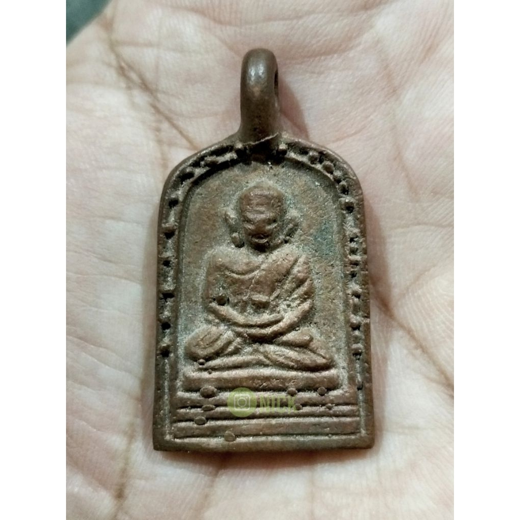 หล่อโบราณ หลวงพ่อไปล่ รุ่น3 ไม่ผ่านการใช้