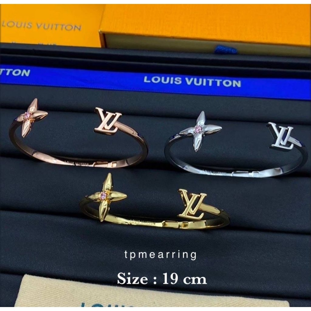 กำไล L มี3สีให้เลือกคะ งานสวย llbl