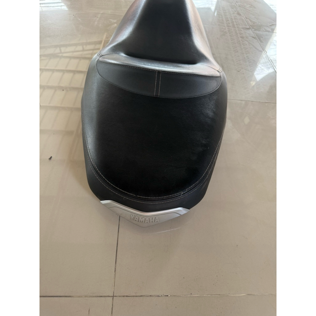 เบาะxmax 300 2020 มือสอง