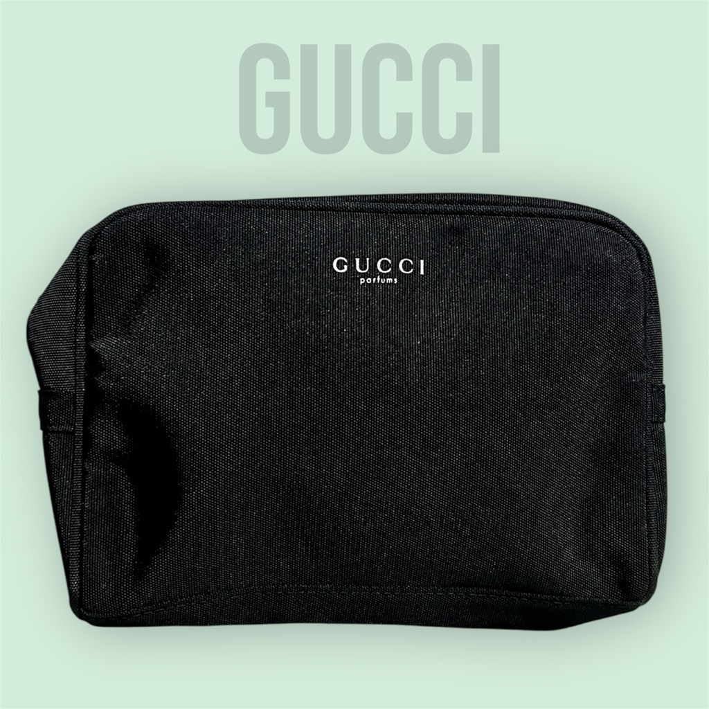กระเป๋าเครื่องสำอางค์ Gu cci Travel Black Cosmetic Bag New