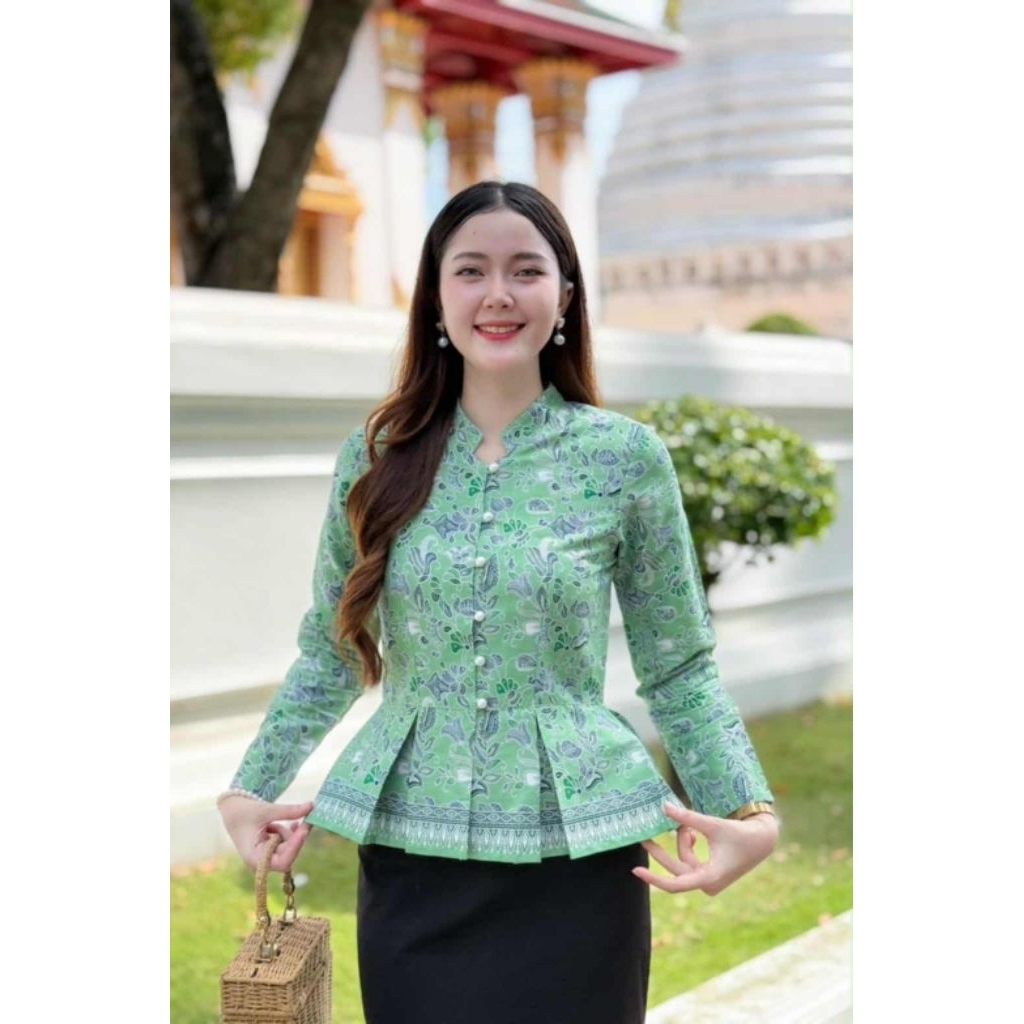 เสื้อหญิงแขนยาวสีดำและแขนสั่นสีดำผ้าคอตตอลลายตะขอพระราชทาน ราคา ถูกที่สุด ดีลบีเคเค แกลเลอรีภาพที่ 7