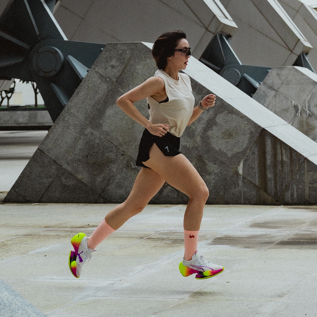 MOTIVE SOCK ULTRA SPEED ถุงเท้าวิ่ง รุ่น Pure Contrast Colors ถุงเท้าวิ่ง ระบายอากาศดี - รูปที่ 2