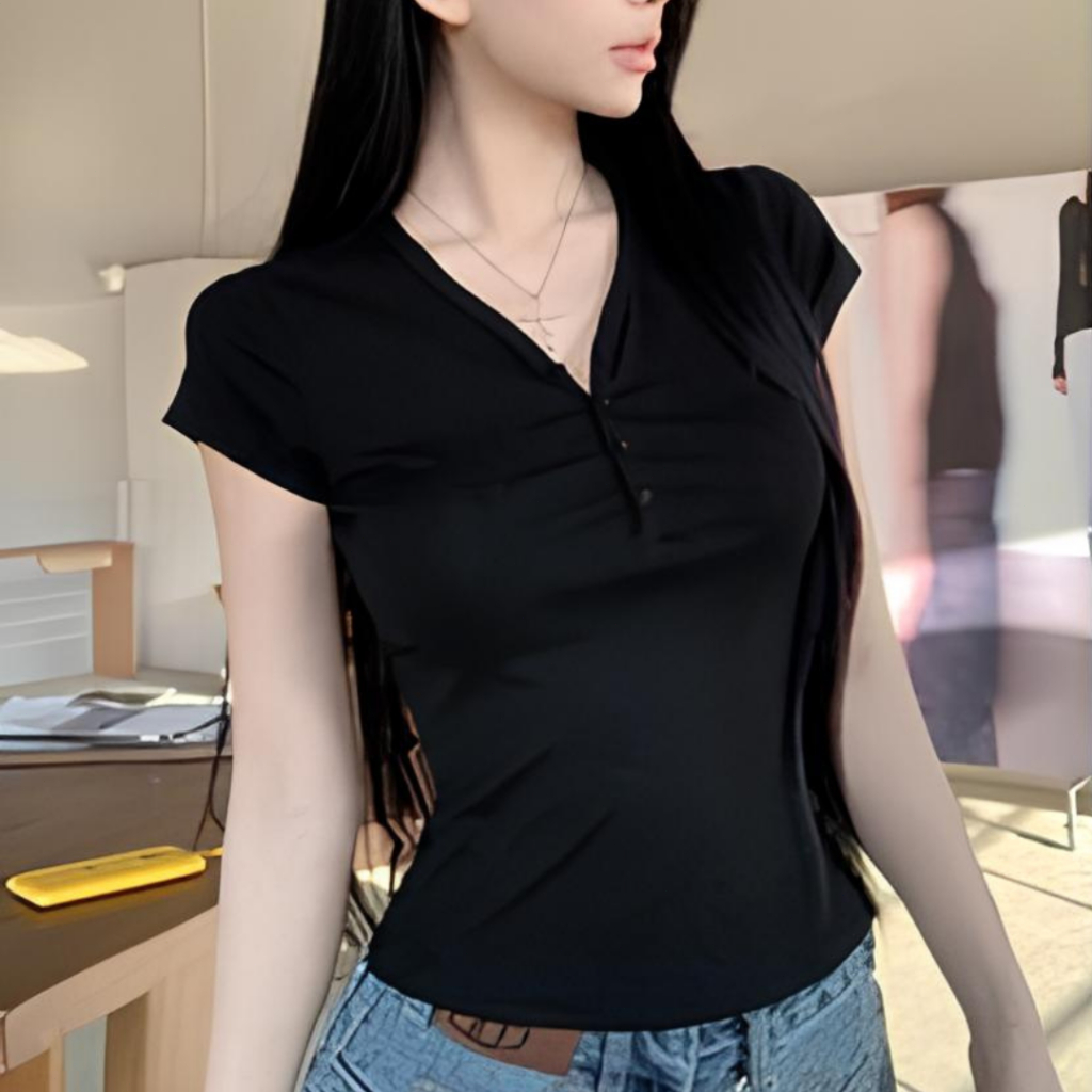เสื้อยืด แขนสั้น คอวี แต่งกระดุมผ่ากลาง ผ้านิ่มสวมใส่สบายมากๆ สีพื้น แฟชั่นฤดูร้อน เข้ากับทุกการแต่งกาย พร้อมส่ง
