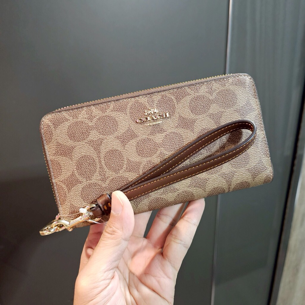 (สด-ผ่อน)กระเป๋าสตางค์C✩ach  ใบยาวซิปรอบของเเท้100% Long Zip Around Wallet CW778
