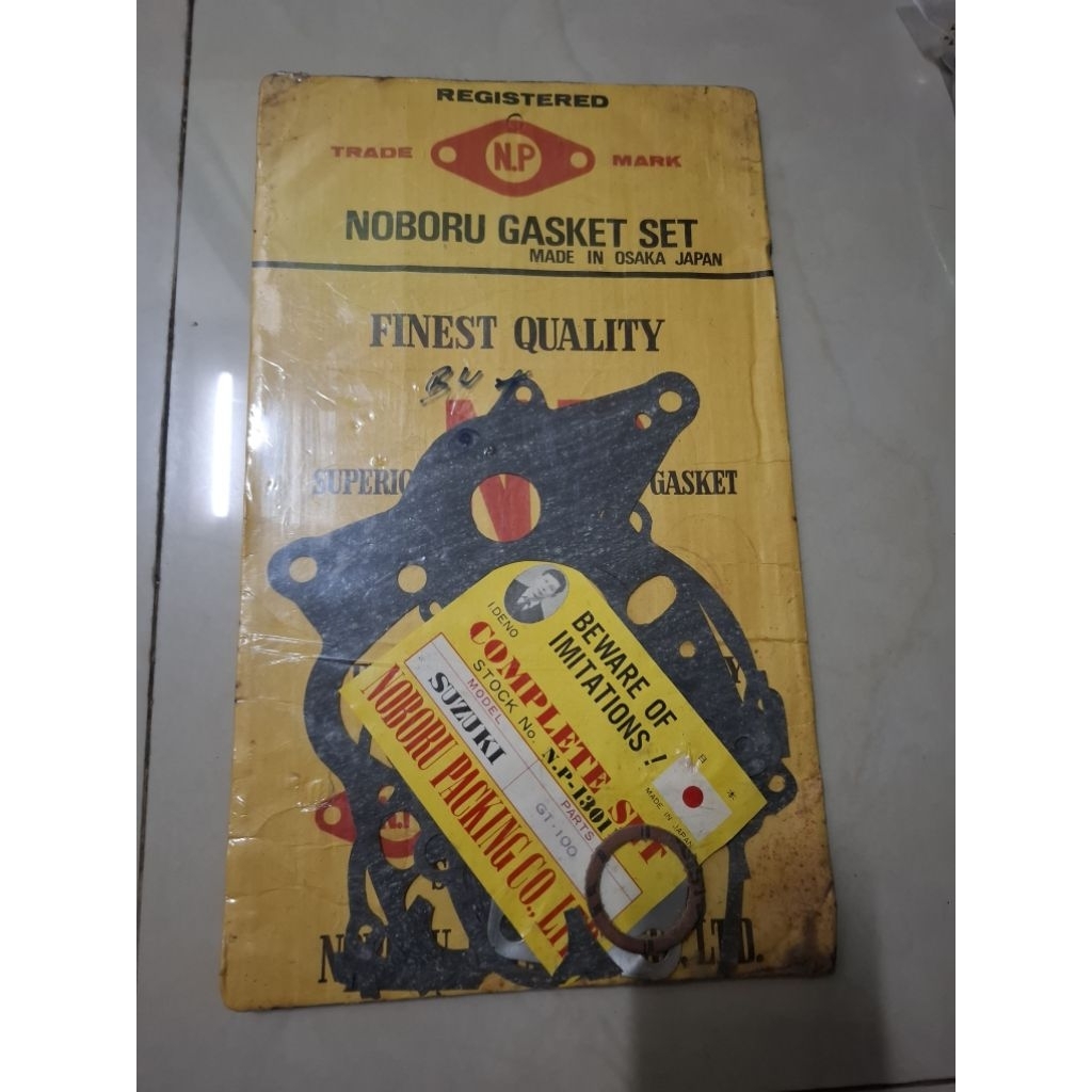 ปะเก็นชุดใหญ่ Suzuki GT100-GT100A-GT100M-TS100A-TS100K-TS100L-TS100K-TS100M ของแท้ญี่ปุ่นใหม่เก่าเก็บสวยๆพร้อมใส่ใช้งาน