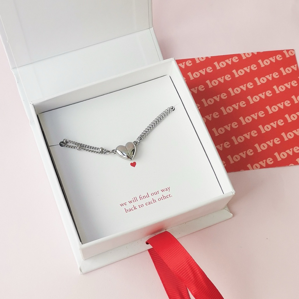 Lilith - Love couple necklace ❤️ สร้อยคู่ สร้อยคอแม่เหล็ก