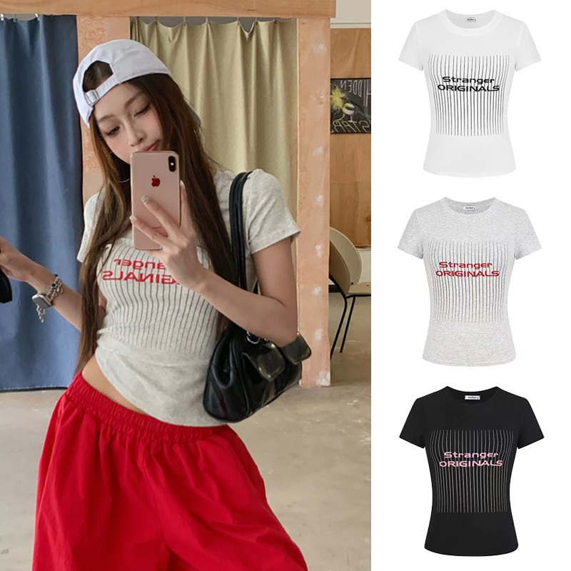 🚚ส่งจากไทย เสื้อยืดแขนสั้นผู้หญิง เสื้อครอป คอวี ยืดได้ ทรงเข้ารูป ใส่สบาย เข้ากับทุกสไตล์ได้ ฤดูร้อนสุดเซ็กซี #F045