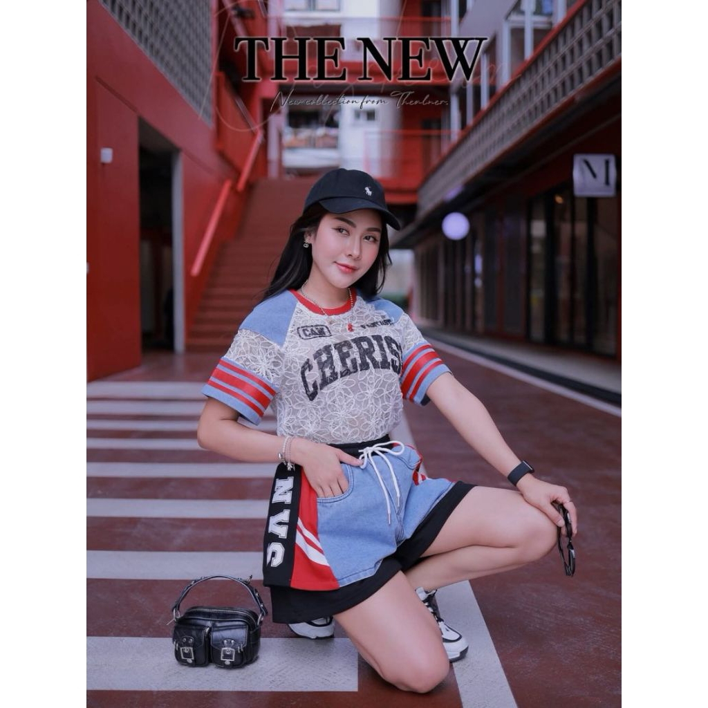 AN314 เซตเสื้อลูกไม้ขาวแต่งยีนส์แถบแดง กางเกงขาสั้น ป้าย The Alner sz.XL