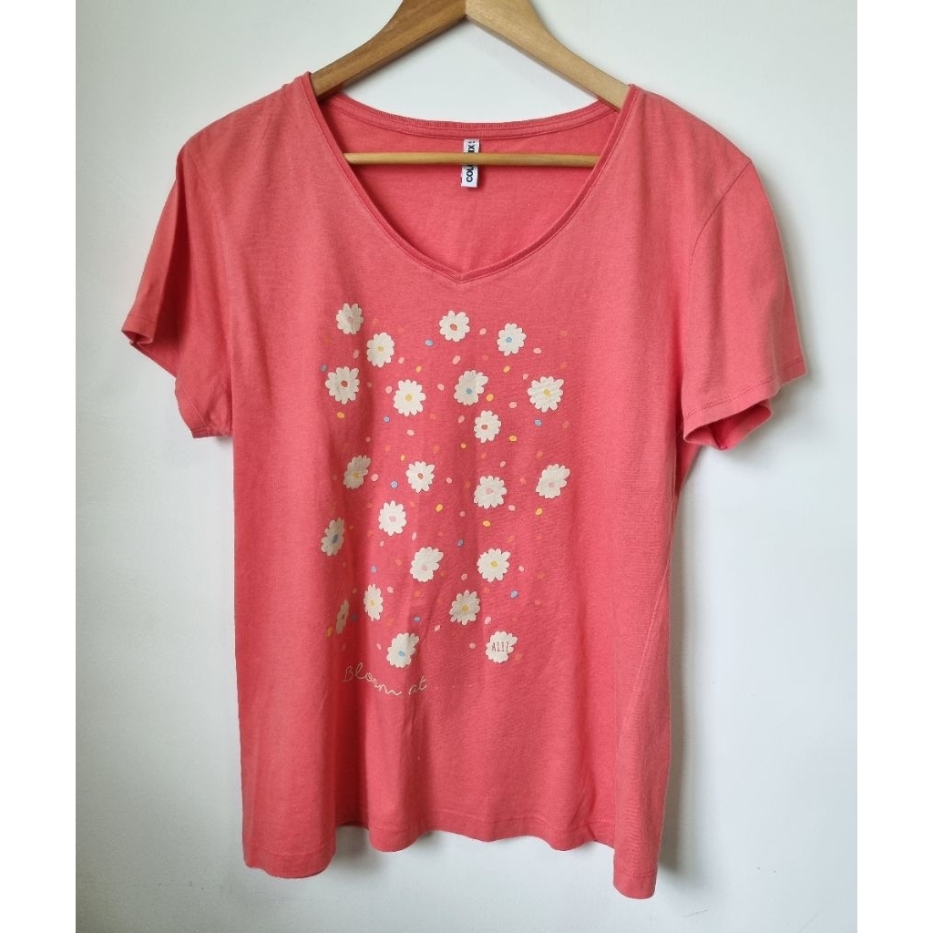 เอทูแซด มือ2 เสื้อยืดผู้หญิงสีส้ม a.l.l*z สภาพดีไม่มีตำหนิ