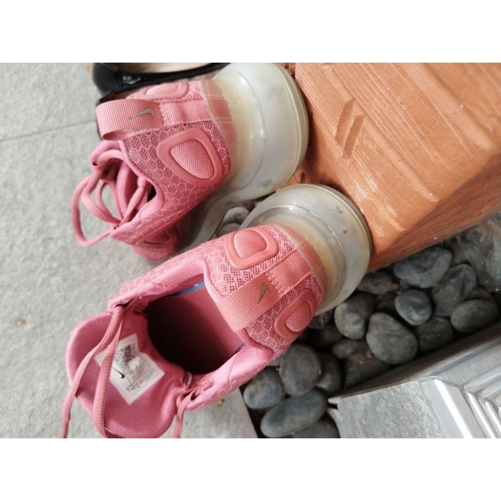 รองเท้าผ้าใบ​ Nike Air Max