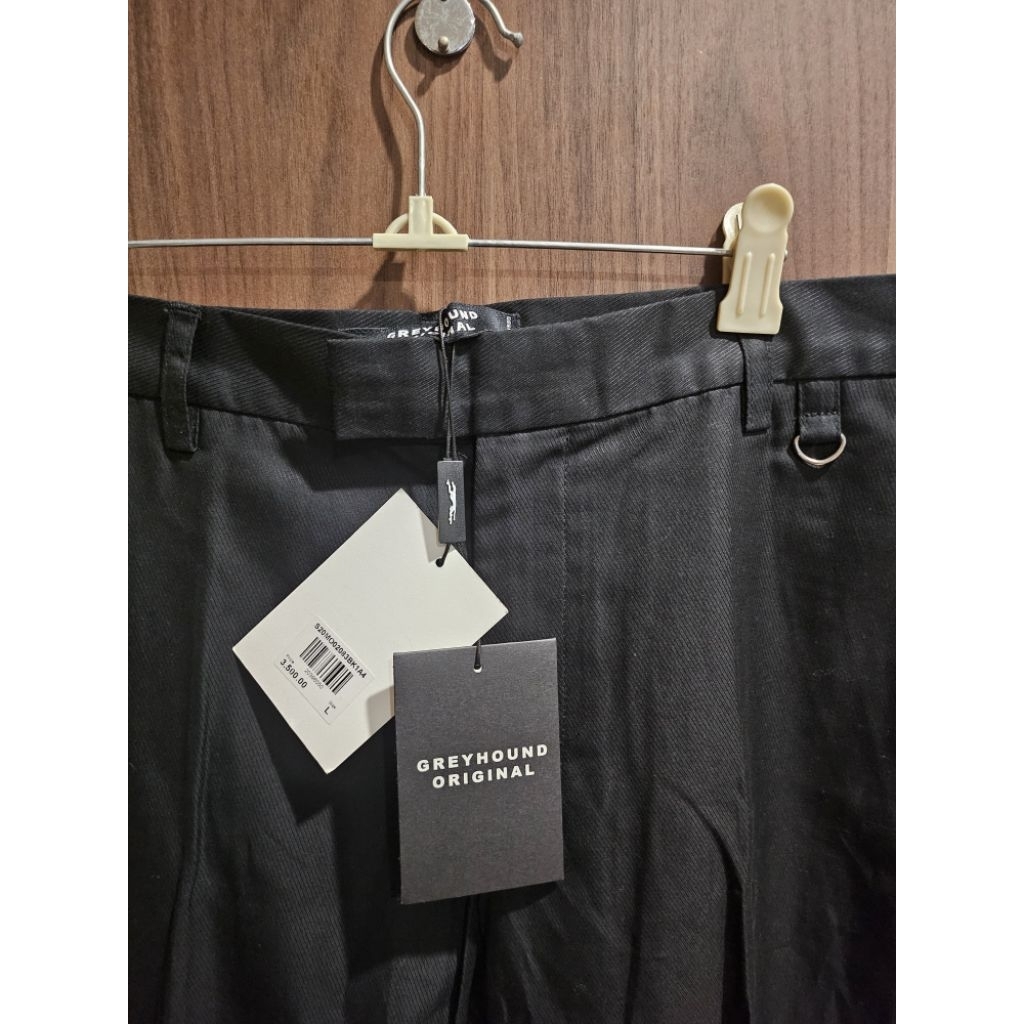 กางเกงสแลค Grayhound Original