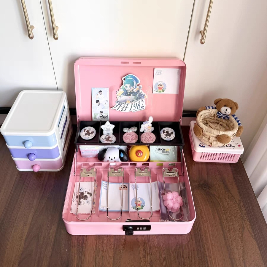 Cash Box​ ลิ้นชักเก็บเงิน กล่องใส่ตัง ตู้เซฟแบบพกพา กล่องเก็บเงินสดขนาดเล็ก คละสี กล่องเก็บเงินล็อคกุญแจ เซฟหิ้ว - รูปที่ 5