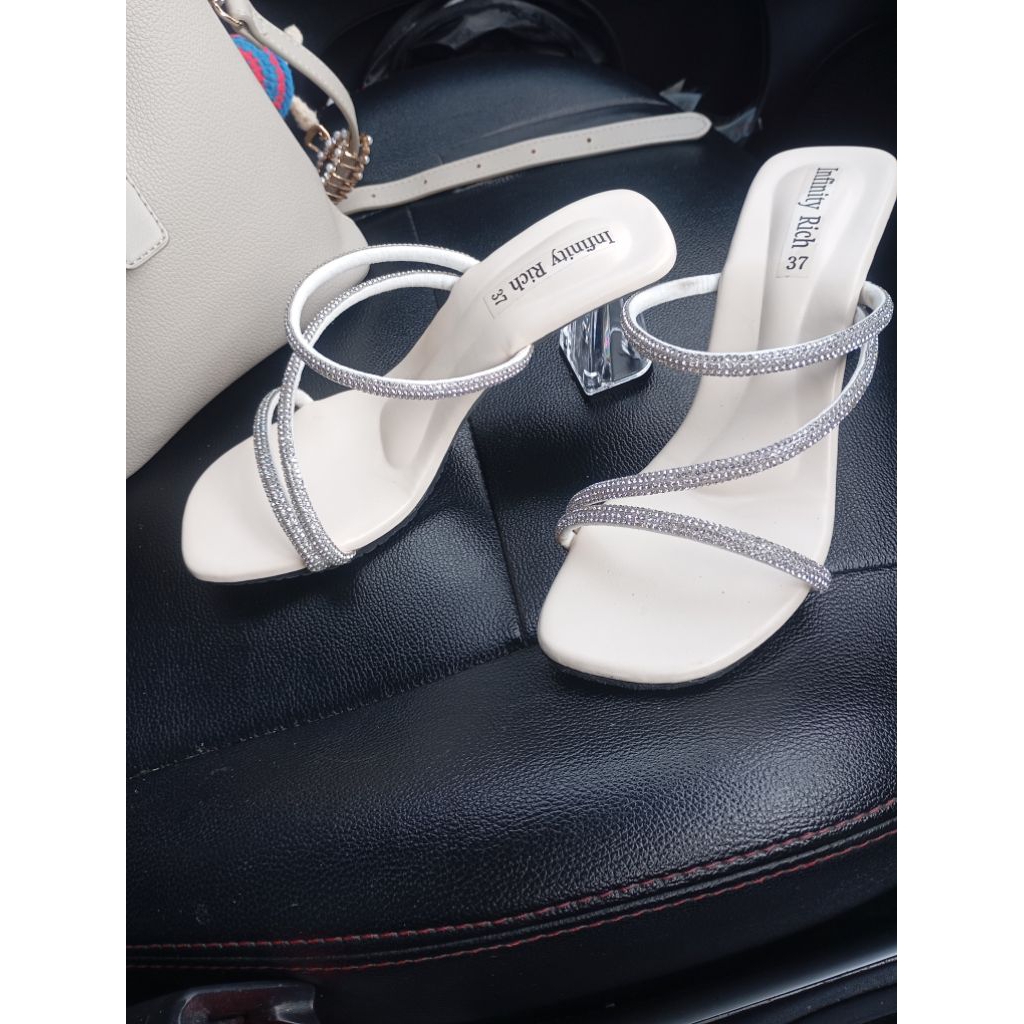 พร้อมส่งในไทย!!!  Infinity Rich 88-2(333)รองเท้าส้นแก้วสูง 2.5นิ้วสวยหรูดูแพง สวมใส่สบาย พื้นนุ่มใส่