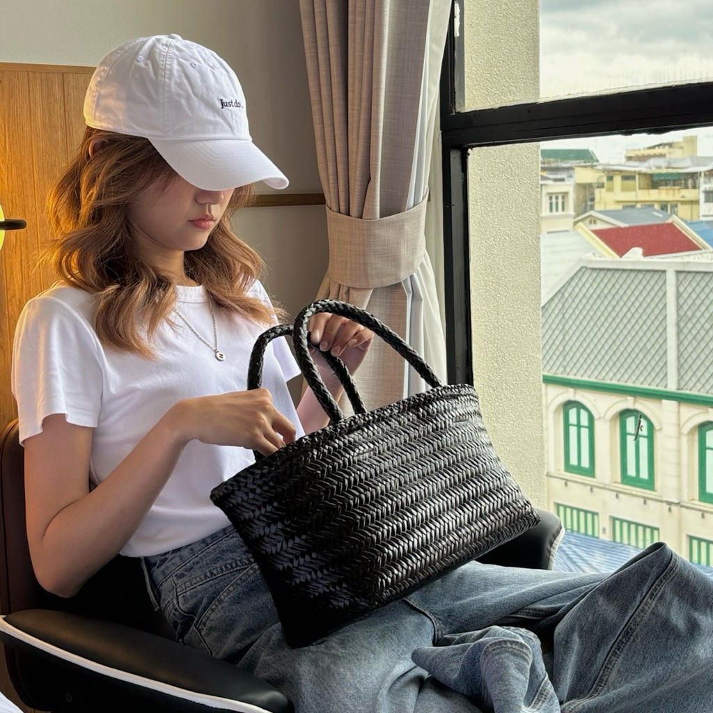 พร้อมส่ง FLIN BREAD BASKET กระเป๋าสานจากกระจูดย้อมสีน่ารัก