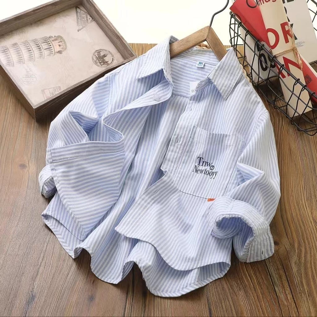 Babyonline(Y253)E4-5 (ส่งด่วน1วัน)เสื้อเชิ้ตแฟชั่นแขนยาวลายทางสไตล์เกาหลีสำหรับเด็กผู้ชายสุดเท่ ผ้าฝ้าย อ่อนโยนต่อผิว