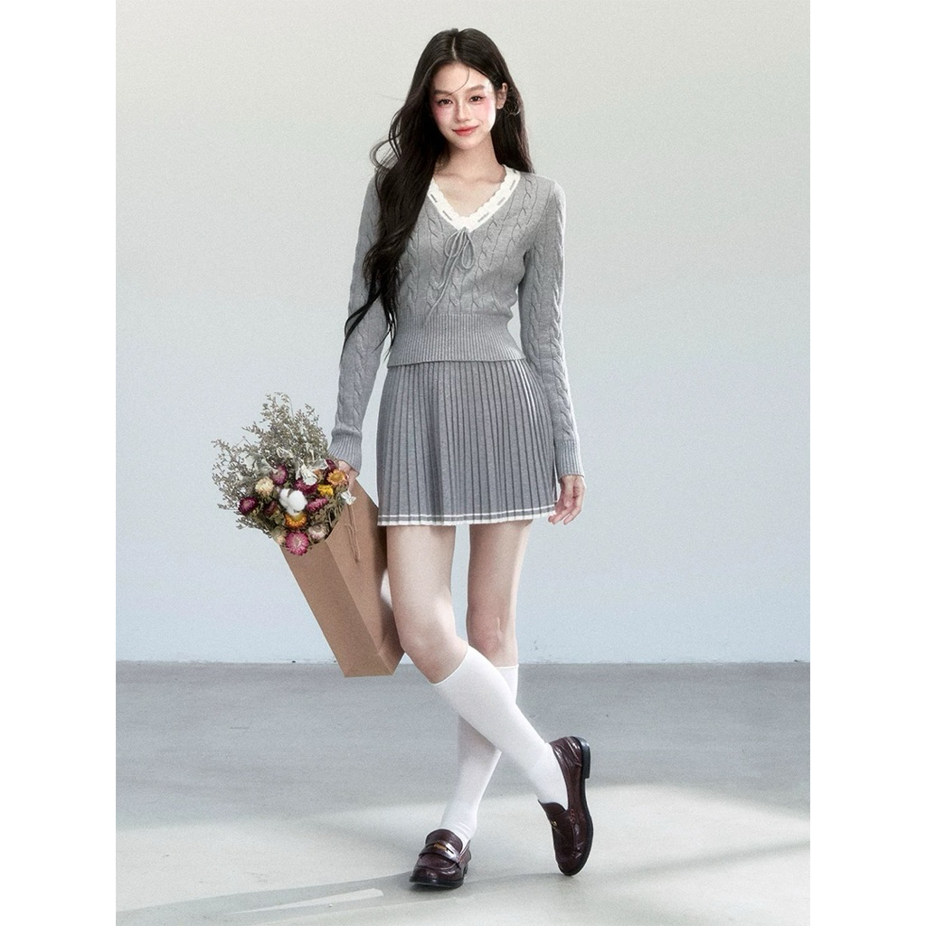 preorder✈️Fragile heart🩵 เสิ้อคาร์ดิแกน+กระโปรง ชุดเซตน่ารักมากกก คอลใหม่เพิ่งออกเมื่อ 22/9 สวย เหมา