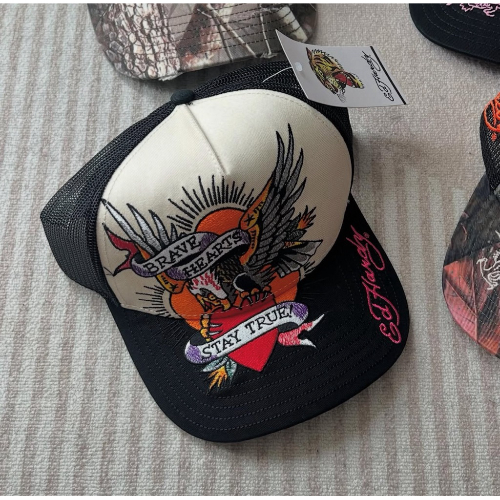 Ed Hardy Brave Hearts Trucker Snapback (พร้อมส่ง)