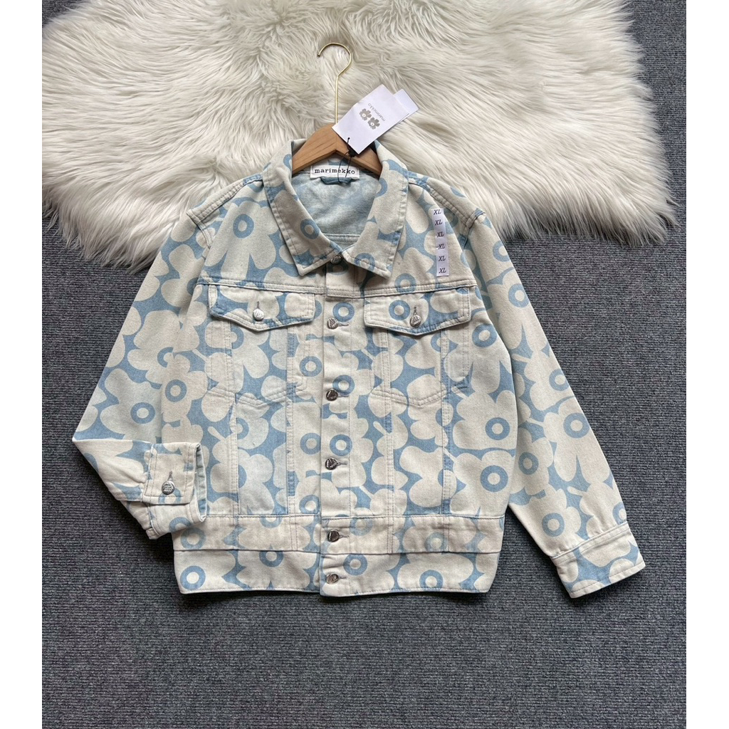 Marimekko เสื้อjacket โทนลายดอกสีฟ้าอ่อน เนื้อผ้าsoft Jeans ไม่ยืด