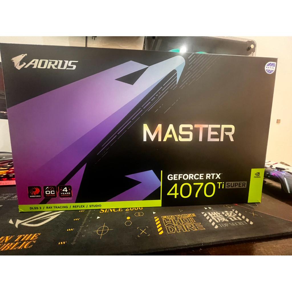 การ์ดจอเล่นเกม RTX 4070Ti SUPER AORUS MASTER 16G