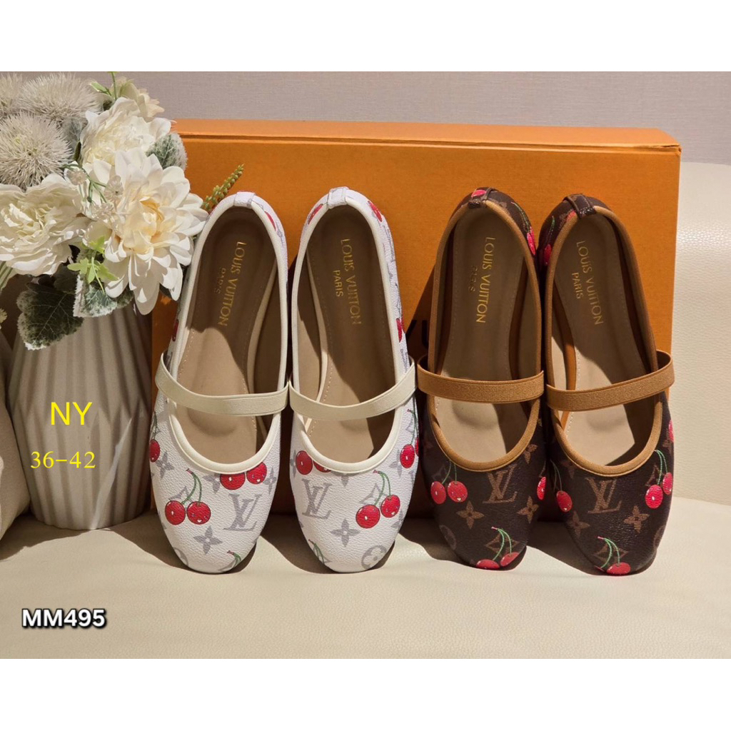 รองเท้าแบบส้วมมาใหม่ขายดี🥰❤️🍒