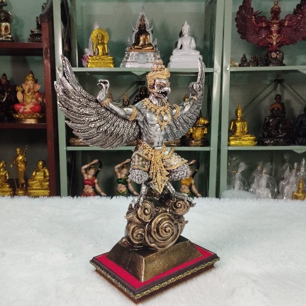 พญาครุฑเหนือดวงแร่เหล็กน้ำพี้แท้ สีเงิน - รูปที่ 2