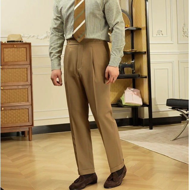 MALLAGO MEN กางเกงสีน้ำตาลคลาสสิค กระดุมเดียว ปรับเอวได้