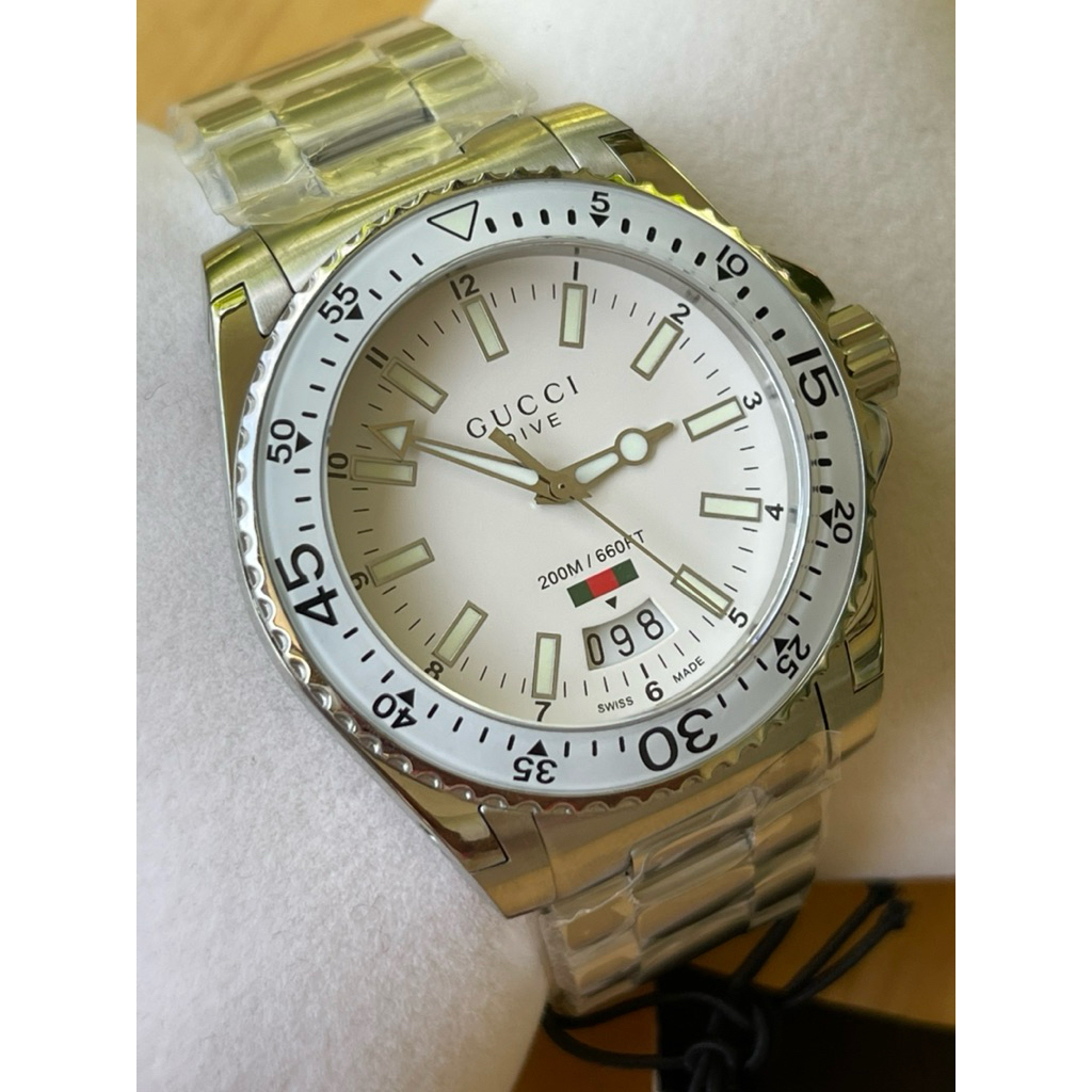GUCCI Dive White Dial Men's Swiss Quartz Watch หน้าปัด 40 mm