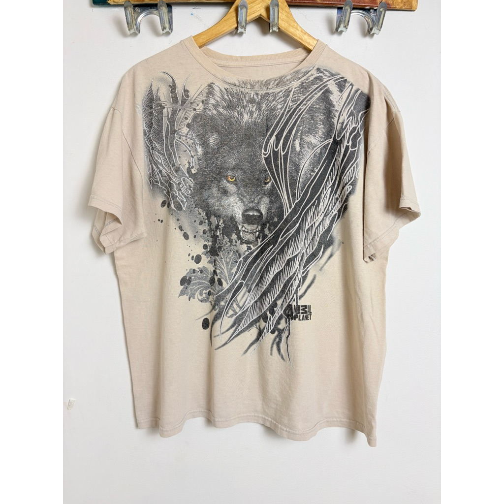 เสื้อยืดมือสอง ลายหมาป่า animal planet