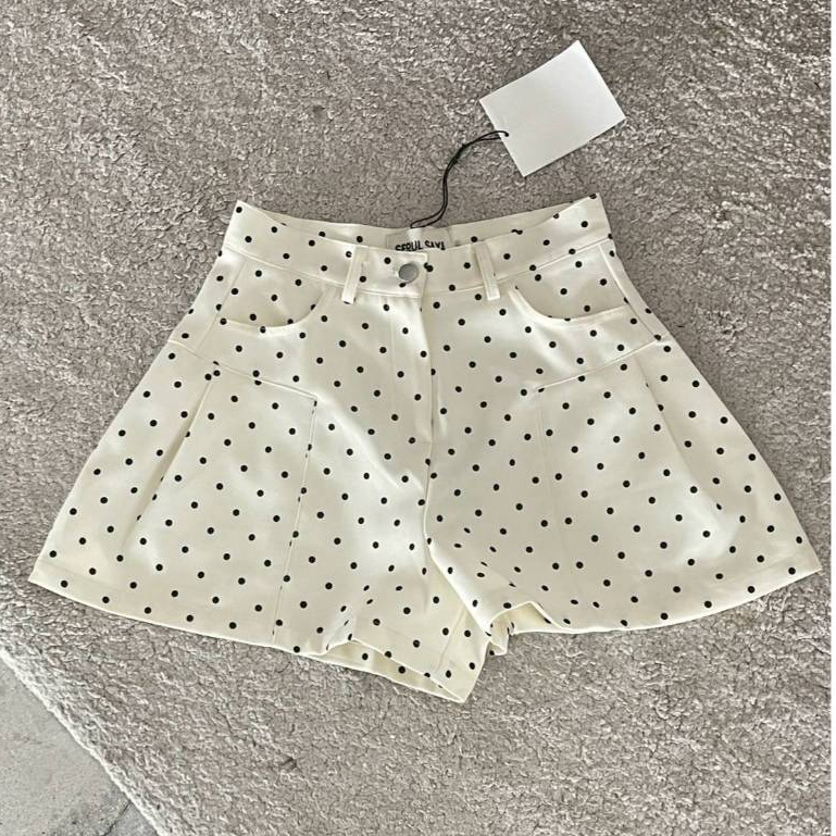 Moonlight Dollar polkadot pants กางเกงขาสั้น polkadot  ทรงบาร์บี้