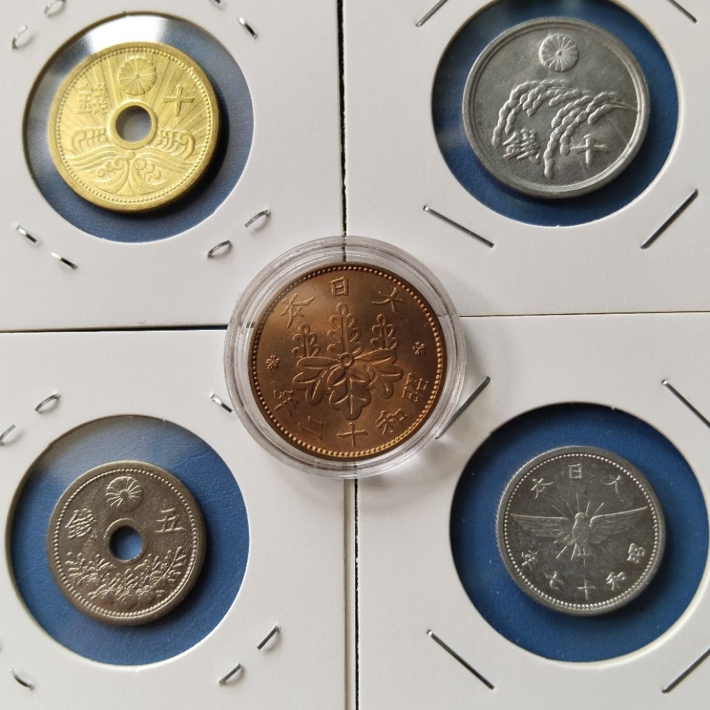 *สุดคุ้ม*ชุดเหรียญญี่ปุ่น รวม 5 เหรียญ 1 sen,5,sen,10 sen ไม่ผ่านใช้
