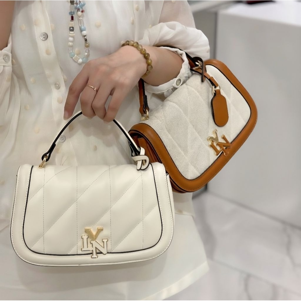 🌈พร้อมส่ง 𝐋𝐘𝐍​ TABBY M Bag กระเป๋าทรงถือ​-สะพายข้าง