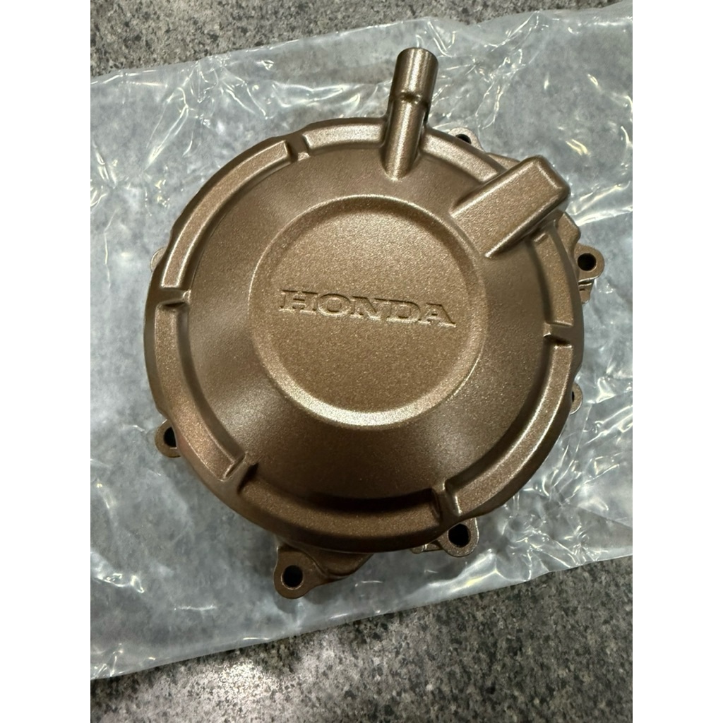 ฝาครอบจานไฟ /แคร่งซ้ายCB/CBR650R ปี17-25 ของแท้ตรงรุ่นเบิกศูนย์
