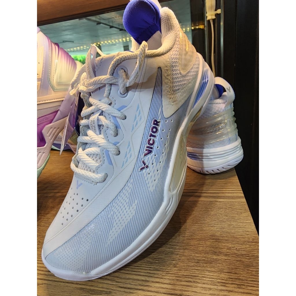 รองเท้าแบดมินตัน Victor A970cADV