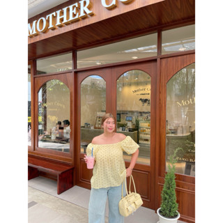 เสื้อปาดไหล่ รุ่นน้องหมูตุ๋น🐷🐷🐷