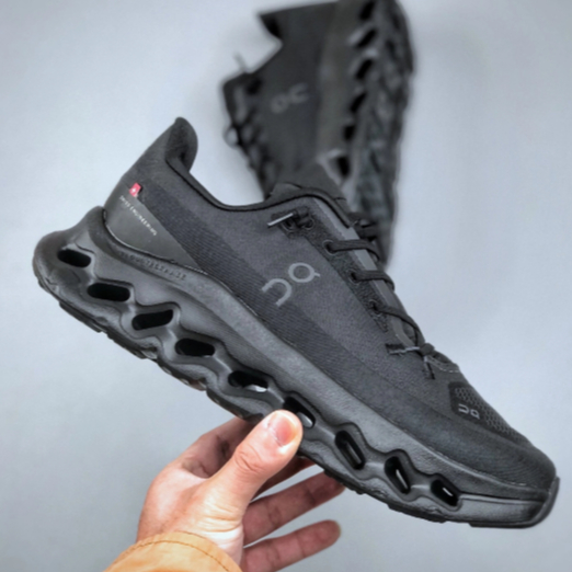 ของแท้ 100% On Cloudtilt low black