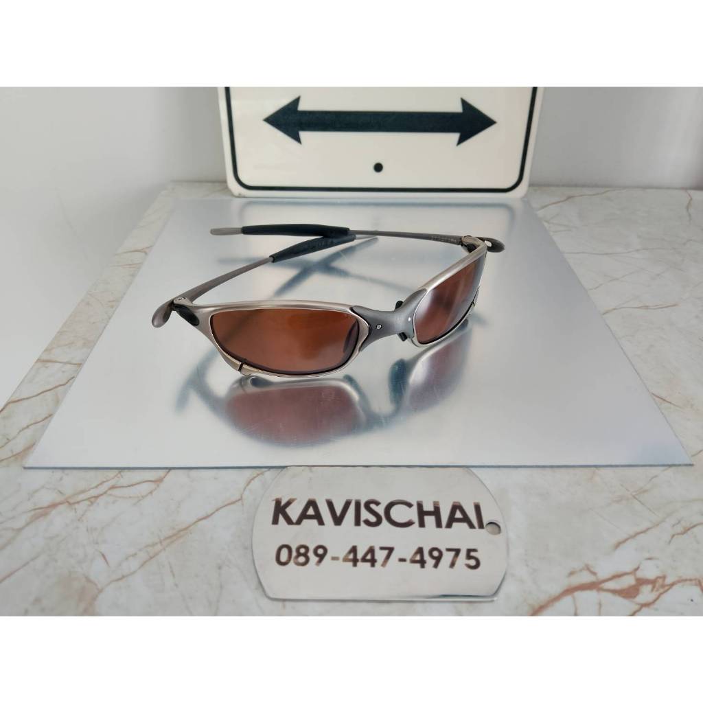 แว่นกันแดด oakley juliet tio2