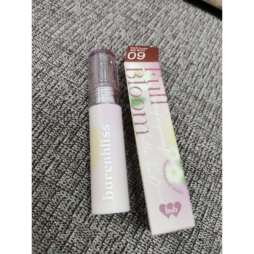 ลิปแบรนด์ bnb  barenbliss ใช้ไป1ครั้ง