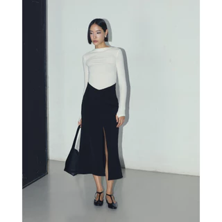 AOP Archive - Soft Contour Long-sleeve Top เสื้อแขนยาว ผ้ายืด คอปาด