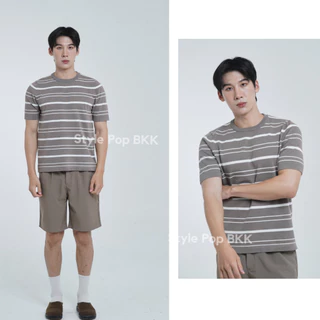 StylePop เสื้อคอกลมทรงเกาลี เสื้อผู้ชาย ผ้าถักลายทาง (ผ้านุ่มใส่สบาย) Knit Polo Shirt SM21