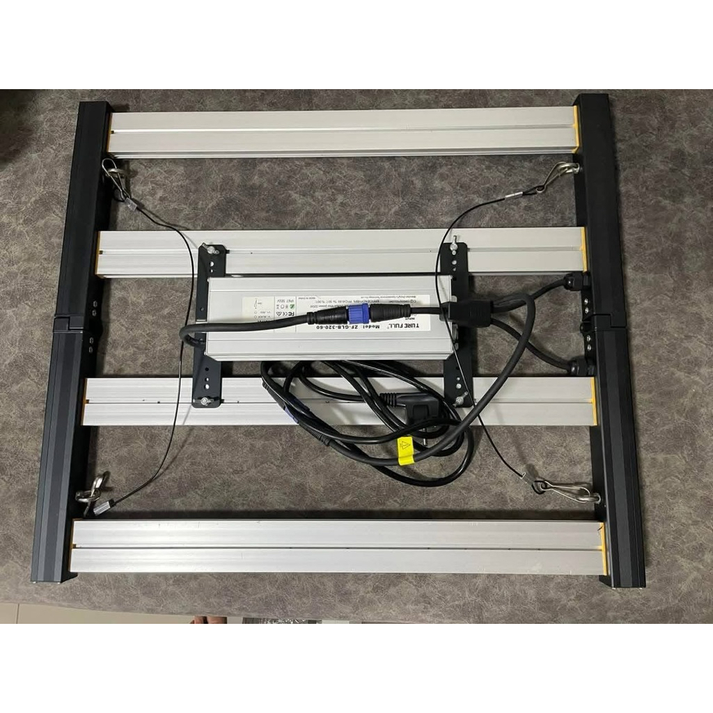 (มือสอง) ไฟบาร์VGrow รุ่น COMPACT GROW 320W 4 Bars Full Spectrum