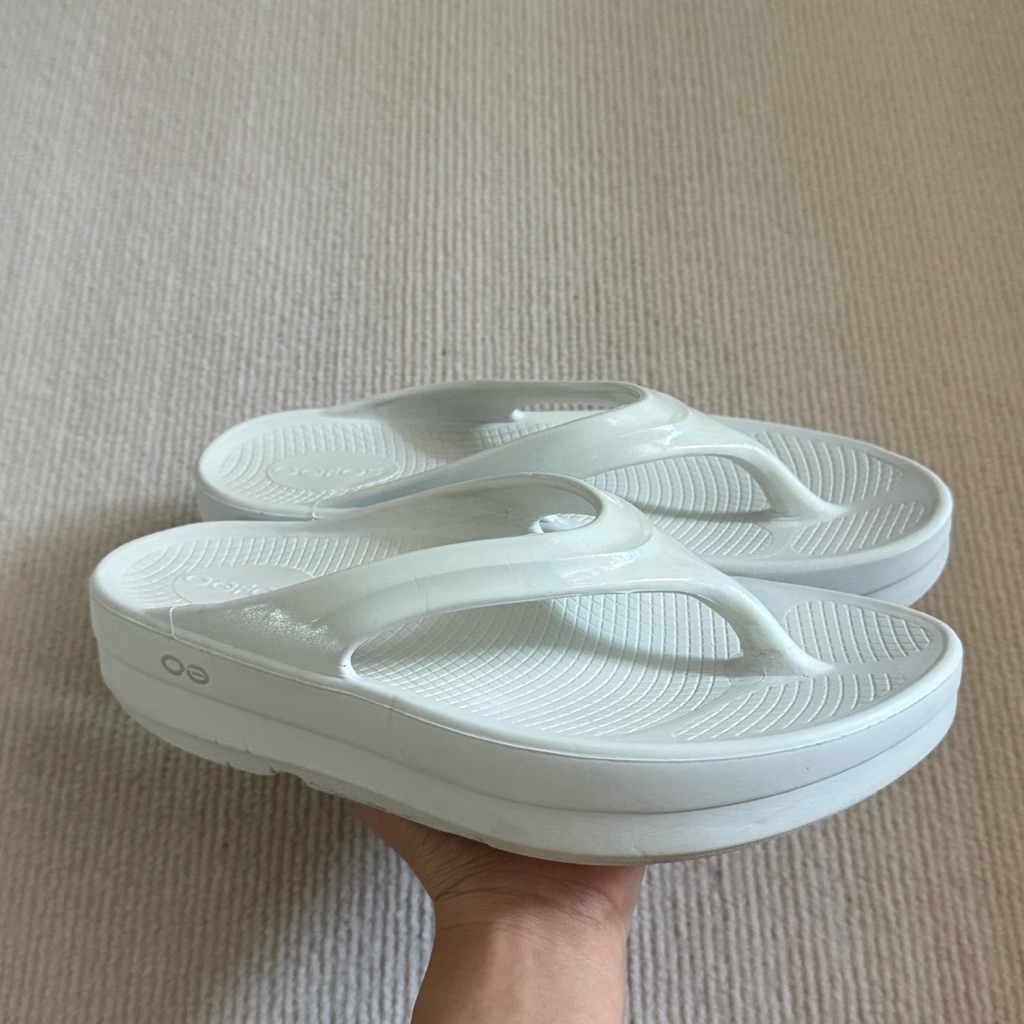 Oofos รองเท้าเพื่อสุขภาพรองเท้ามือสองของแท้ sz.39