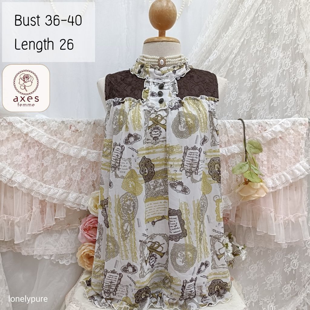 Axes Femme เสื้อแขนกุด มือสอง