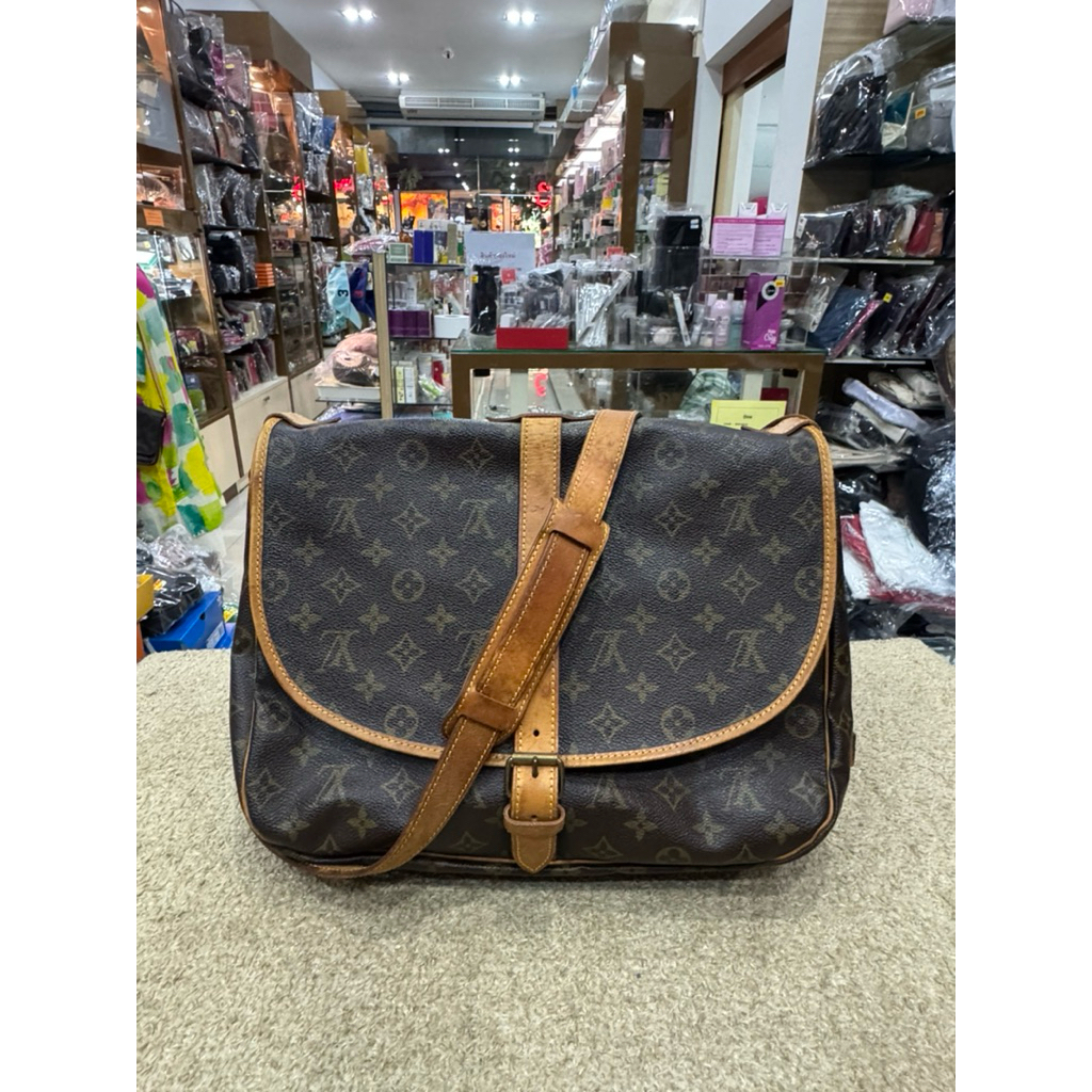 Used #LV Saumur 35 Monogram Canvas #8902 VL  🧧🧧22,900฿