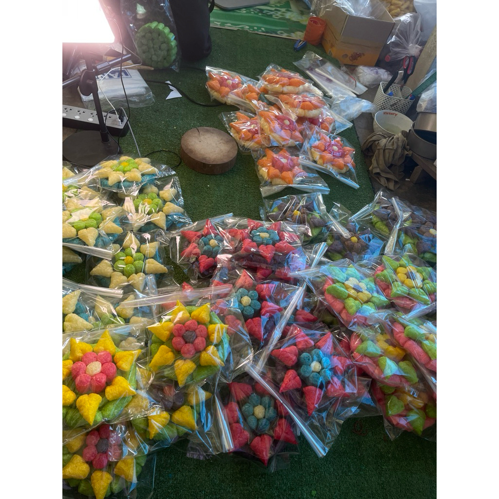 กระทงอาหารปลา ดอกไม้ฐานแนวนอนชุด 10 ใบ คละสี