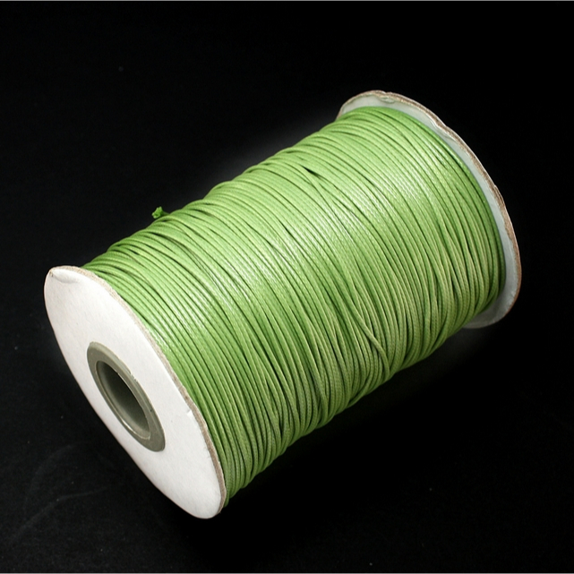 เชือกคอตตอน เคลือบ wax ขนาด 2 mm. ยาว 1 หลา(90 cm.) สีเขียวอ่อน