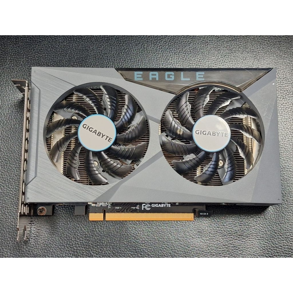 การ์ดจอมือ✌️GIGABYTE Radeon RX 6400 EAGLE 4G GDDR6 สภาพดี ไม่ต่อไฟเพิ่ม