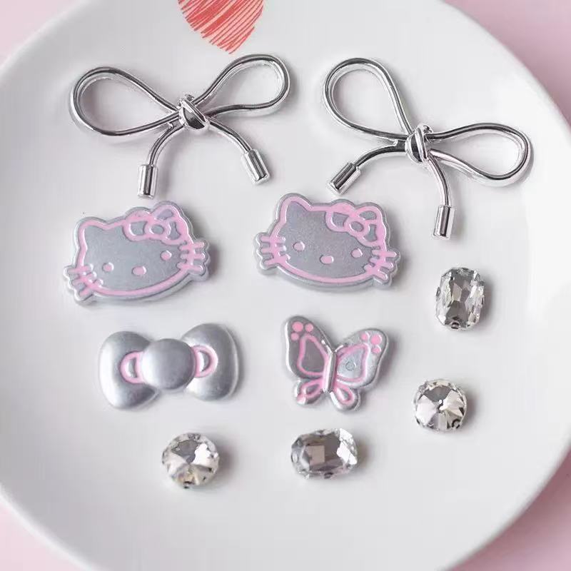 10 ชิ้น เช๊ตการ์ตูน ตุ๊กตาร้านไทย#จิบบิท#ติดรองเท้า#กระเป๋า#DIY น่ารัก อุปกรณ์เสริมจัดส่งทันที - 1