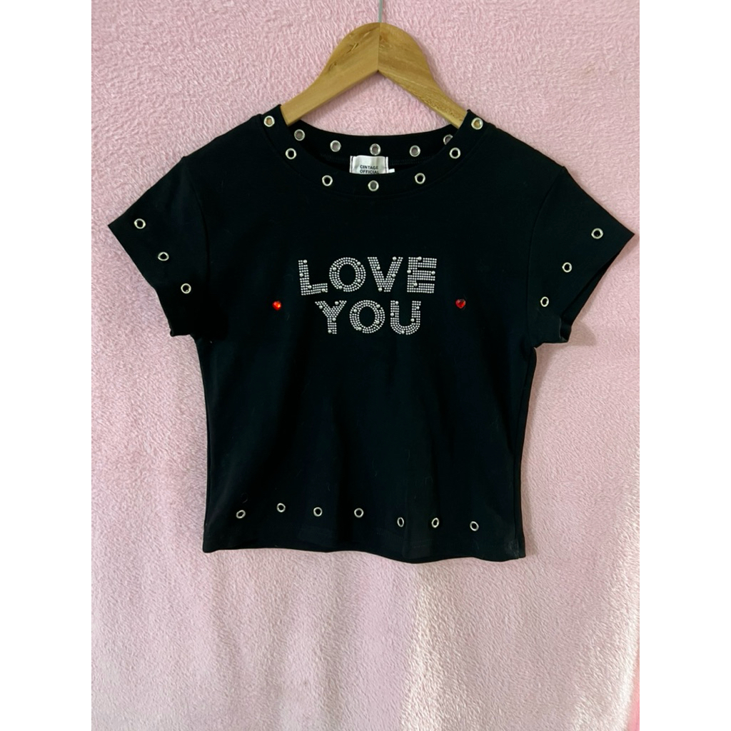 ส่งต่อ เสื้อยืดคอกลม สกรีนเพชร เจาะตาไก่ ไซส์ L ป้าย Cintage official ซักเก็บ