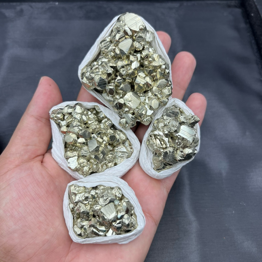 Natural Pyrite Cluster in White Matrix Crystal | คลัสเตอร์ไพไรต์ธรรมชาติ หินทองคำขาว เสริมโชคลาภ